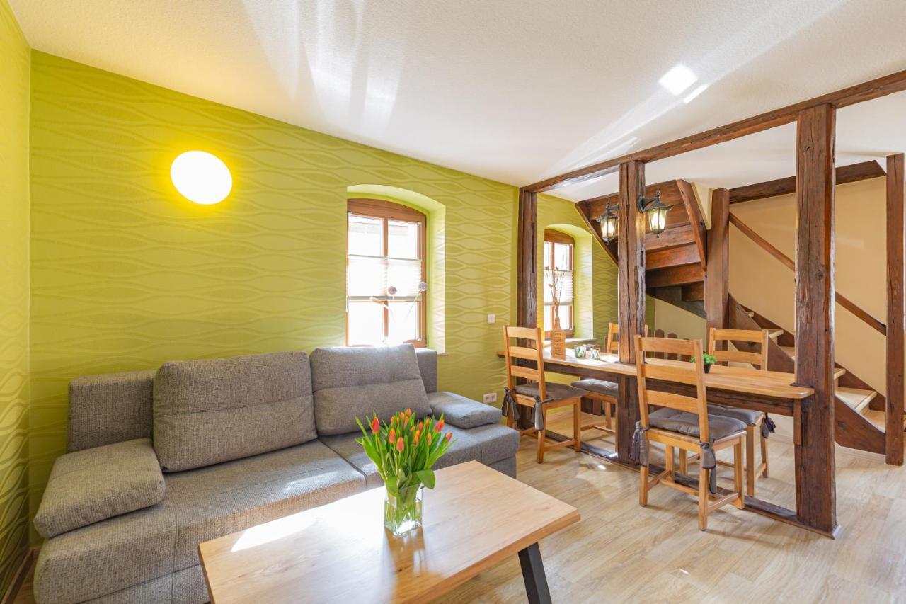 Apartmenthaus Schlag Наумбург Екстериор снимка