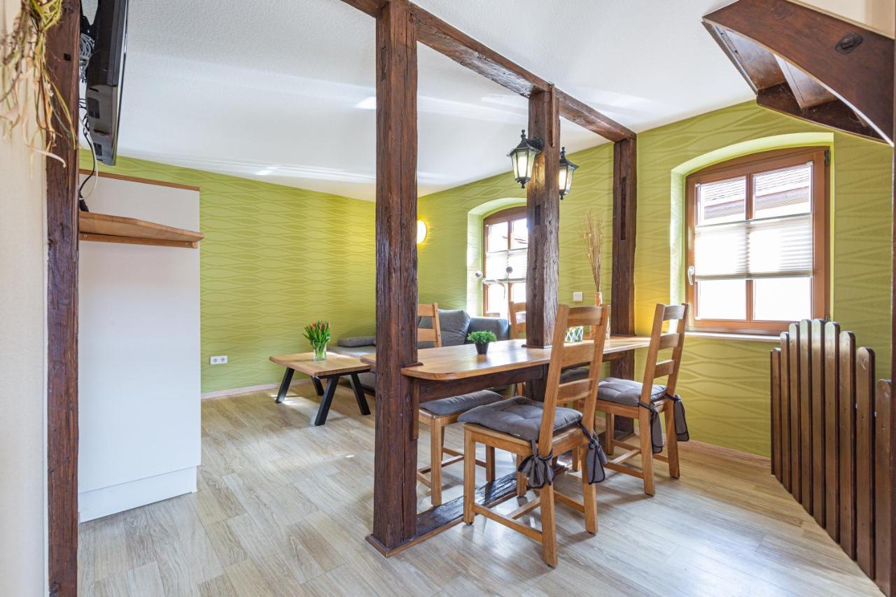 Apartmenthaus Schlag Наумбург Екстериор снимка