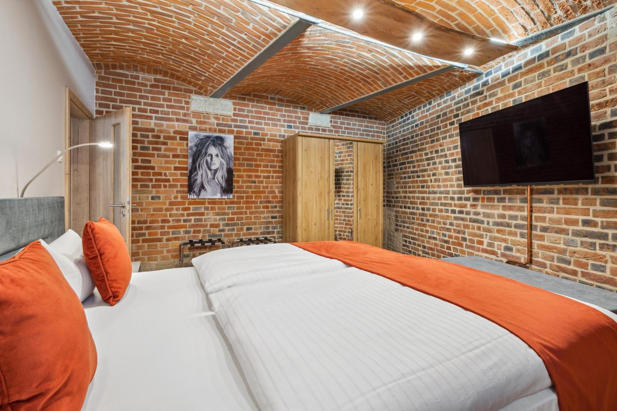 Apartmenthaus Schlag Наумбург Екстериор снимка