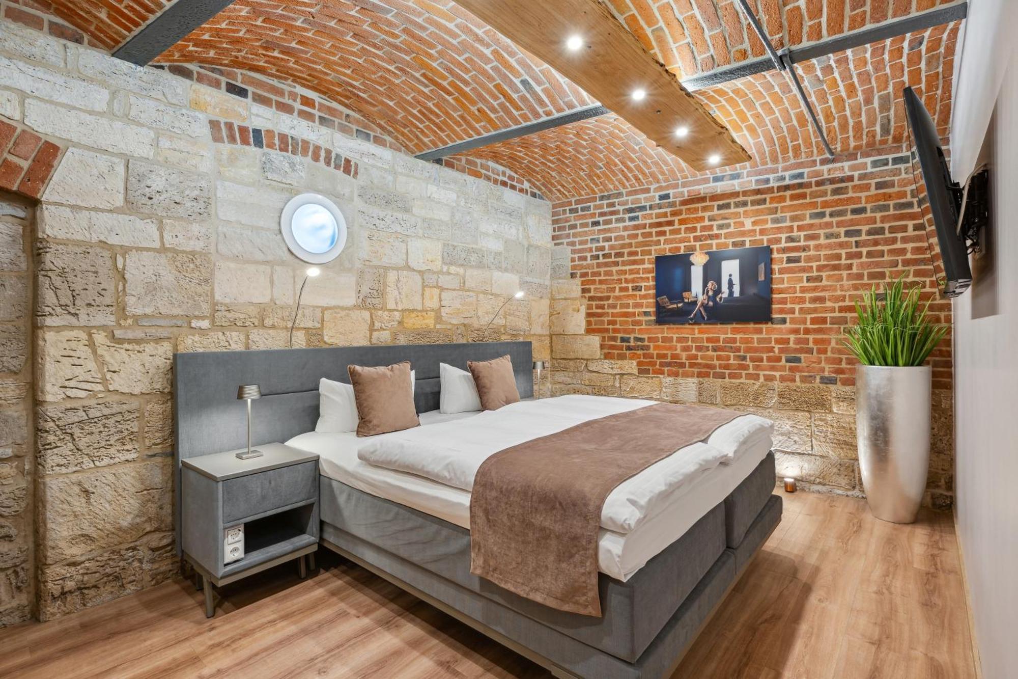 Apartmenthaus Schlag Наумбург Екстериор снимка