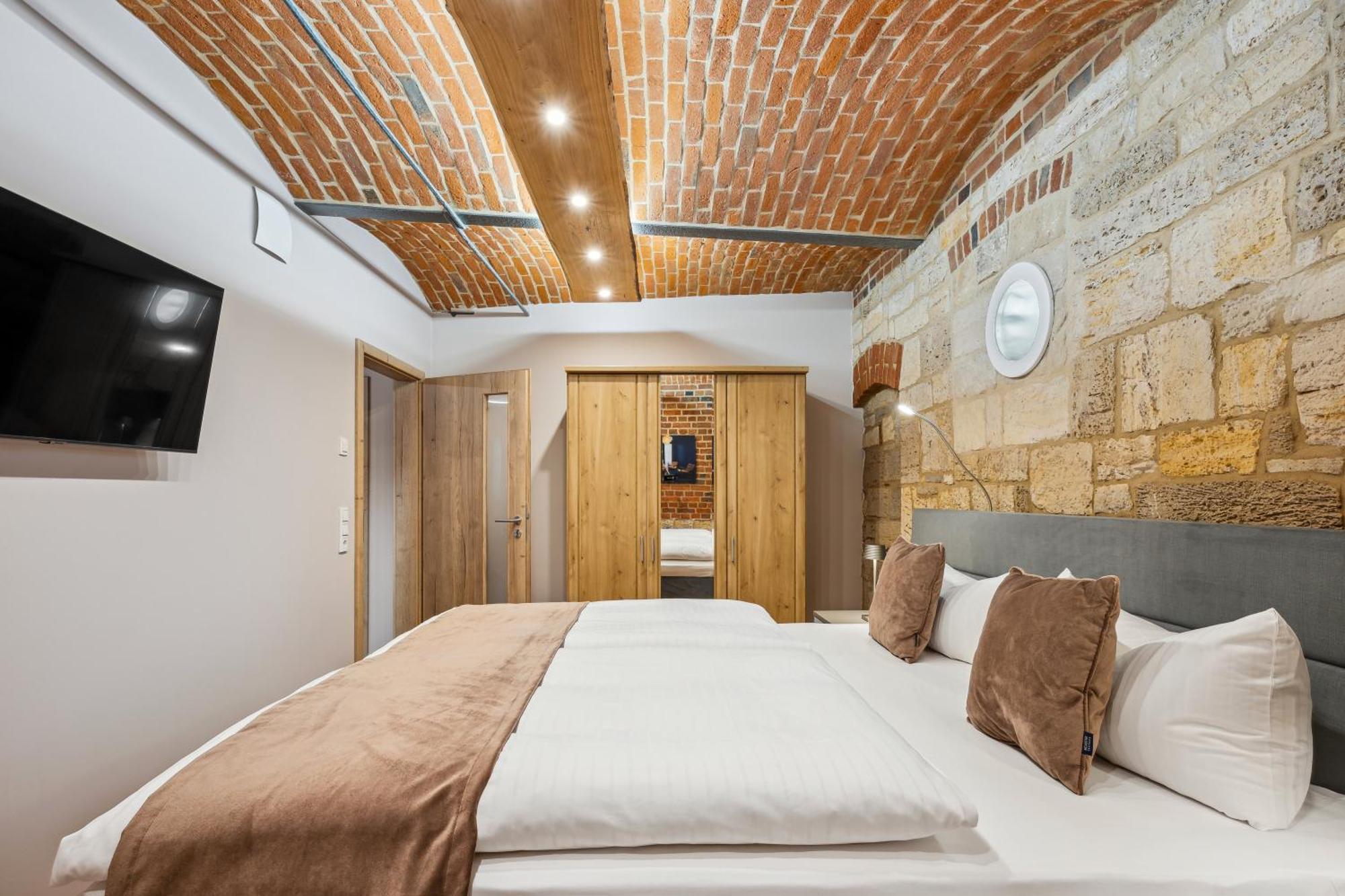 Apartmenthaus Schlag Наумбург Екстериор снимка